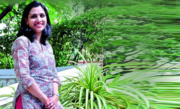 Meet Sonali, Who Started A Cancer Helpline To Help Patients Across India