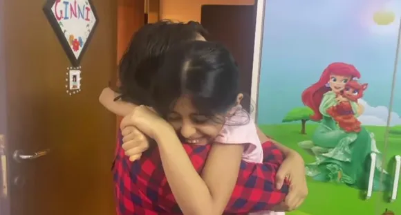 “A hug that lasted forever!” Juhi Parmar's Story Every Travelling Mom Will Identify With