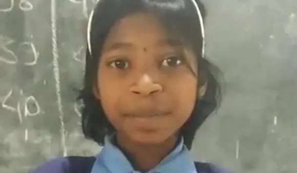 Viral Video: Chhattisgarh Girl Sings 'Kahin Pyaar Na Ho Jaaye', Twitter Showers Praises