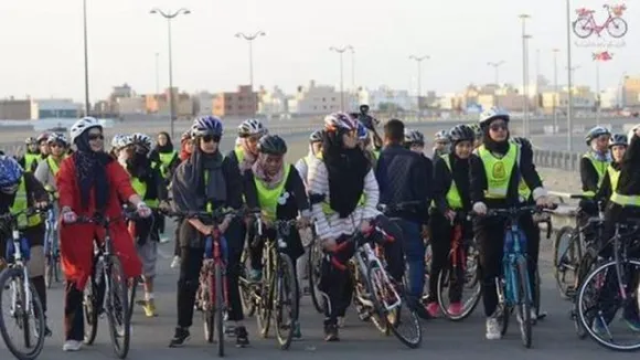 Women's cycle race Saudi Arabia