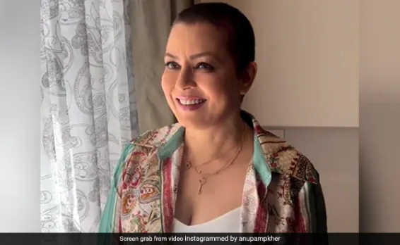 Mahima Chaudhry And Other Celebs Who Opened Up About Their Cancer Battles