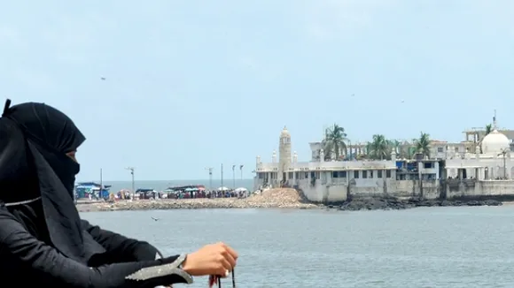 Haji Ali Dargah Moves Apex Court to Ban Women's Entry