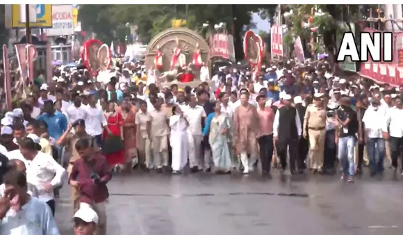 CM Mamata Banerjee Leads Grand Rally To Celebrate UNESCO Tag For Durga Puja