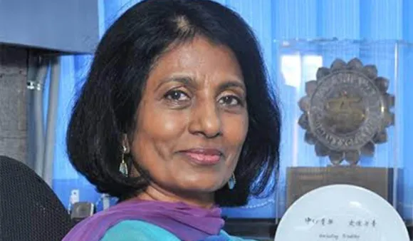 How Lakshmi V. Venkatesan Empowers Grampreneurs With A Unique Mentorship Model