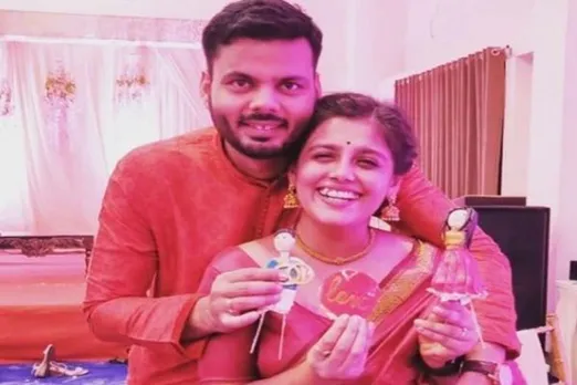 IAS Officer Sets An Example, Gets Married Without Kanyadaan Ritual