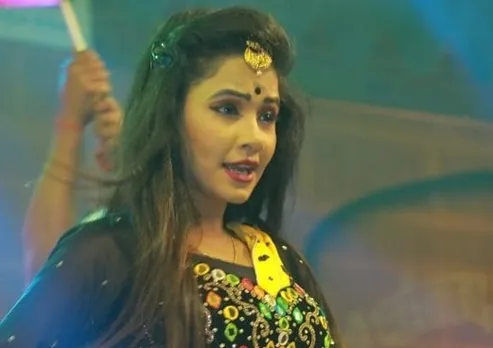 Post MMS Video Leak, Trisha Kar Madhu's New Bhojpuri Song Video Goes Viral