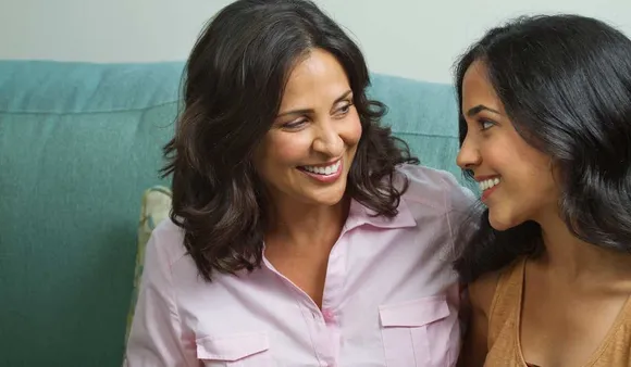 8 Ways Moms Can Discuss Periods With Their Daughters
