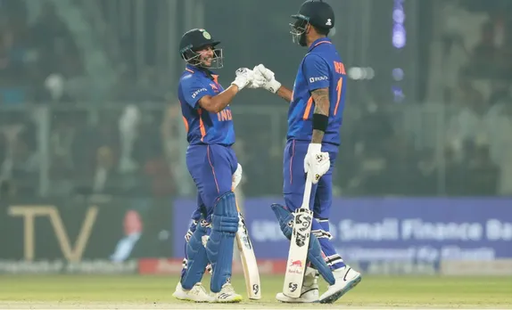 'Tu to dev manus nikla' - Twitter floods with memes as India wrap up ODI series against Sri Lanka