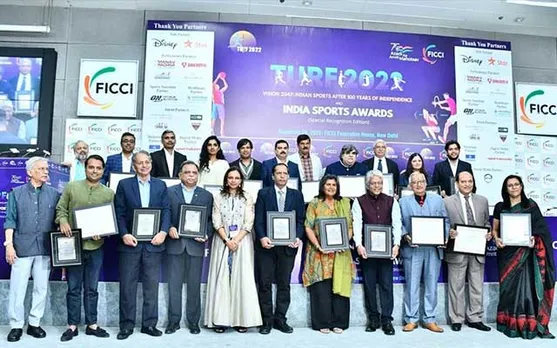 Sarkar Talwar given Lifetime Achievement Award at India Sports Awards