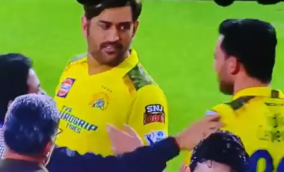 ‘Catch chodke aya Autograph lene’ - Fans react to MS Dhoni looking annoyed with Deepak Chahar who wanted latter's autograph after CSK’s win in IPL 2023 Final