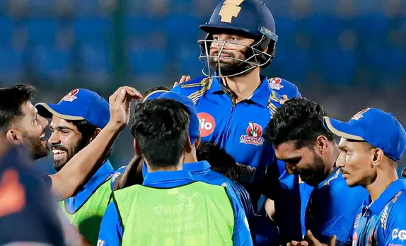 'Rinku Jiya, woh kamaal ka paari tha' - Fans react as Rinku Singh smashes three sixes in super over in UP T20 League