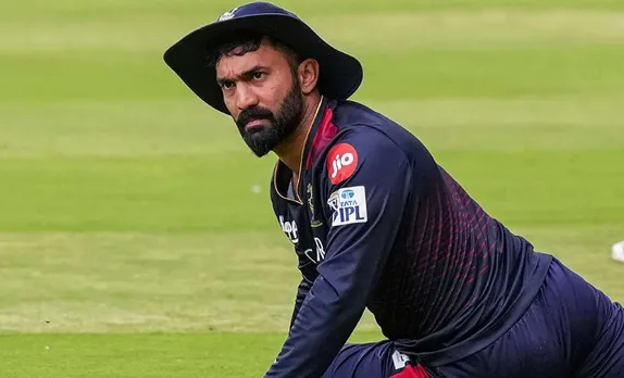 ‘Tu RCB chodke Commentary karlein’ - Fans react to Dinesh Kartik’s ‘Thank You’ tweet for RCB fans after their elimination from IPL 2023