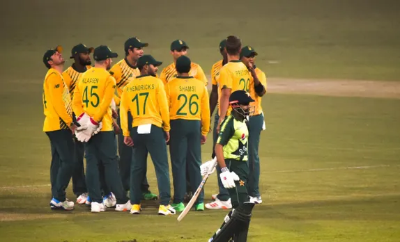 Clinical South Africa level series with a 6 wicket win over Pakistan