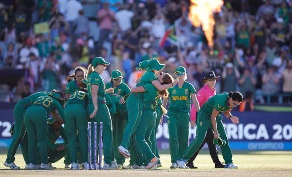 'Khak kar di wickets Khaka ne' - South Africa crush England to secure their maiden appearance in Women's 20-20 World Cup 2023 Final