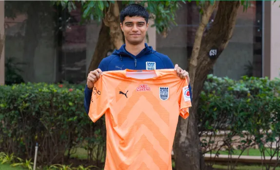 Mumbai City FC announce signing of young 18-year-old goalkeeper Ahan Prakash