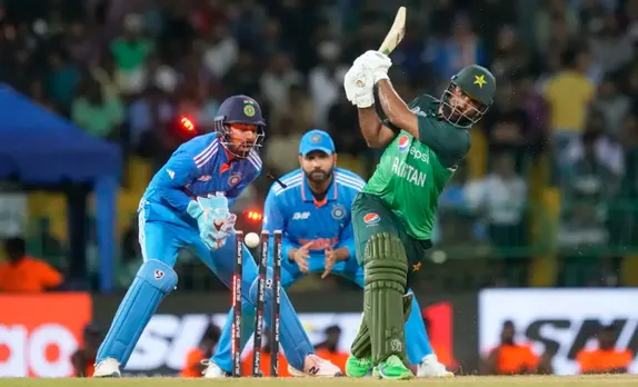 ‘Aab pata chala baarish kisko bacha raha tha’ - Fans react as India defeat Pakistan by 228 runs in Asia Cup 2023