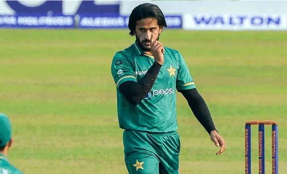 'Jahil Awam hai...' - Fans stand with Hasan Ali following his recent brawl with crowd in domestic match