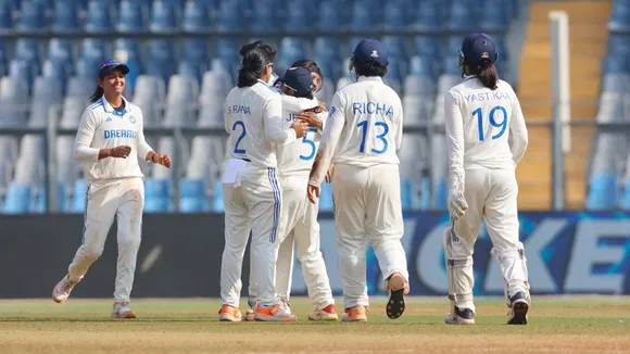 INDw vs AUSw: ऑस्ट्रेलियाई टीम के उड़े होश, हरमनप्रीत कौर ने टीम इंडिया को टेस्ट क्रिकेट में पहली जीत इस तरह दिलाई