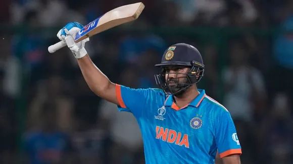 IND vs NZ: वर्ल्ड कप में ताबड़तोड़ बल्लेबाजी करने वाले रोहित शर्मा ने रचा इतिहास, यह कारनामा करने वाले बने पहले भारतीय कप्तान!