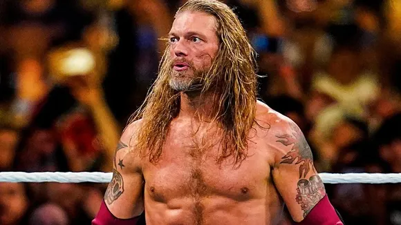 WWE दिग्गज Edge के साथ 2 फेमस Superstars ने की शर्मनाक हरकत, कंधे पर उठाकर....
