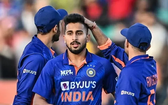 IRE vs IND : उमरान मलिक ने आखिरी ओवर में भारत को दिलाई जीत तो फैन्स के नजरों में बने हीरो