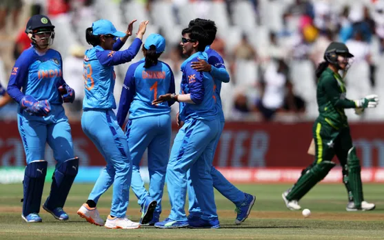 महिला 20-20 वर्ल्ड कप: भारत ने जीत के साथ किया टूर्नामेंट में आगाज, पाकिस्तान को रोमांचक मुकाबले  में 7 विकेट से हराया