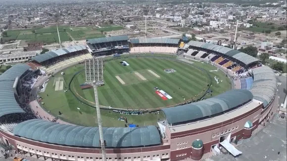 पाक-नेपाल मैच में खाली स्टेडियम देख फैंस ने PCB की उतार दी इज्जत, जमकर वायरल हो रहे यह MEMES