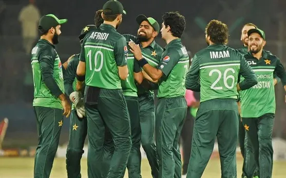 'Pura NZ A team to yahan IPL khel rha' - Fans react as Pakistan beat New Zealand in 3rd ODI by 26 runs, register first series win over Black Caps in 12 years