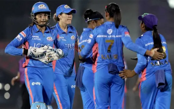 'Mumbai Ko Trophy dedo' - Fans erupt as Mumbai enter playoffs of Women's T20 League with three games to spare