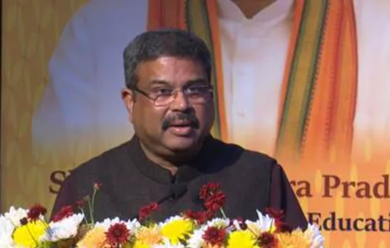 Union Minister Dharmendra Pradhan Joins Startup Conclave 2023 Roundtable Event