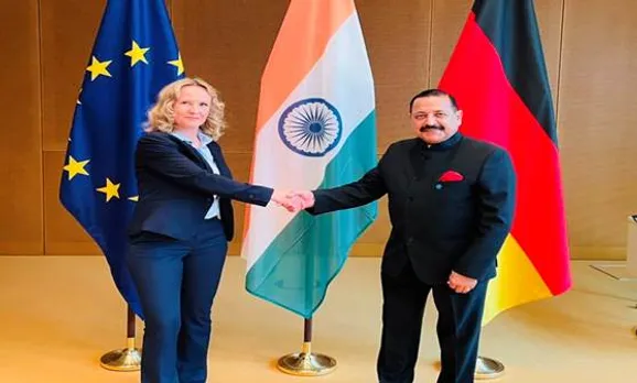Dr Jitendra Singh Holds Delegation level talks with his German Counterpart Ms. Steffi Lemke