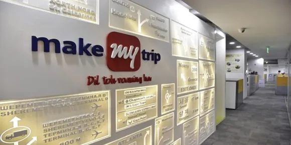 MakeMyTrip’s RedBus Further Takes On Uber, Ola Ride Sharing Facility; Extends To Delhi