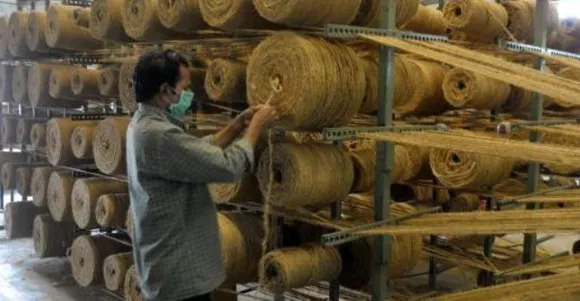 Coir Board Ropes in IIT-Madras for Research and Development Works on Coir