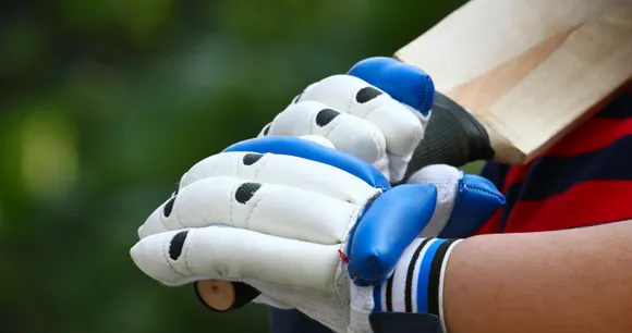 6 Best Cricket Batting Gloves You Can Get Now