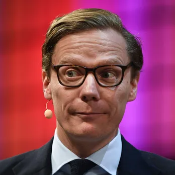 Amid Data Privacy Scandal, Cambridge Analytica To Shut Down