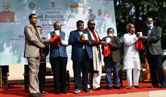 Nitin Gadkari Launched Innovative Khadi Prakritik Paint with “Ashta Laabh”