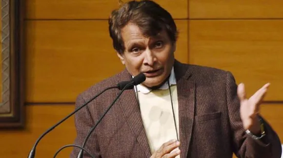 Suresh Prabhu Unleashed Report Highligting Potential of Doing Business with China