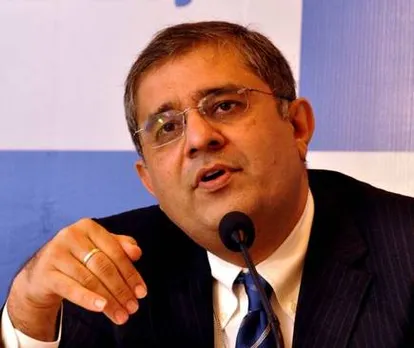 Amitabh Chaudhry, Axis Bank