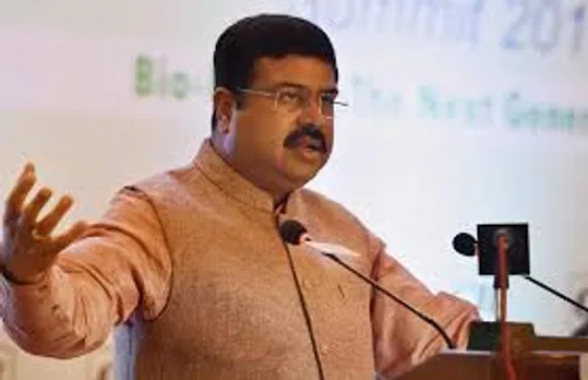 Dharmendra Pradhan Inaugurates PNG Supply in South Delhi's BSF Campus