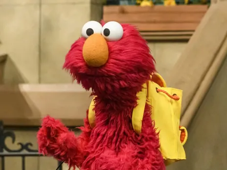 Twitterati leave Elmo questioning life with their replies on one of his tweets