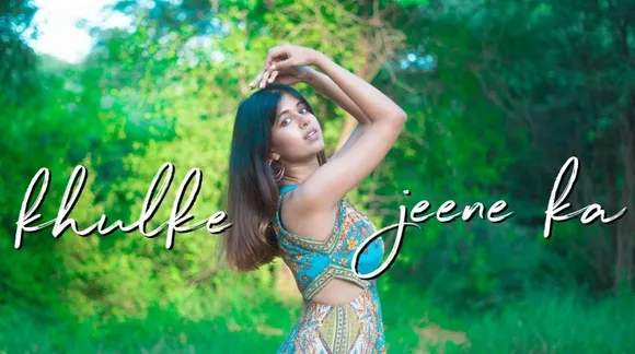 Sejal Kumar released a new dance video that will make you want to live life 'khulke'