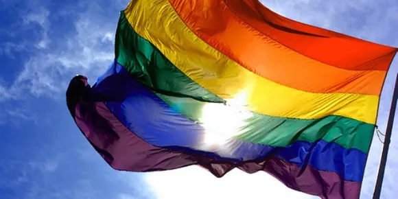 Twitter Comes Out in Support Towards LGBT Community by Changing DP's