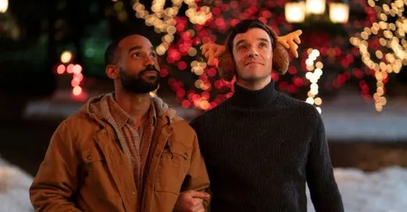 #12DaysOfChristmasMovies: Single All The Way on Netflix is as warm as hot cocoa on a cold morning