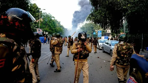 Jamia protest intensifies after the police officials open lathi charge at the students
