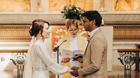 Internet can't stop gushing over the nurse-doctor duo who got married at a hospital