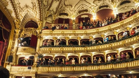 10 of the most spectacular theatres around the world