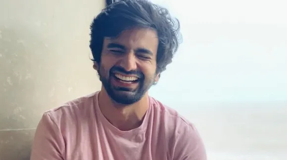 You can't miss this series of knock-knock jokes by Ayush Mehra ft. other Creators