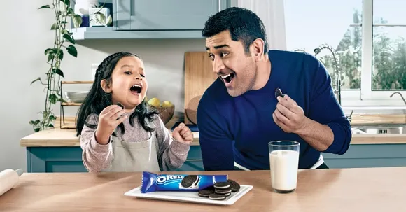 #OreoPlayPledge: Ziva makes advertorial debut with dad Dhoni