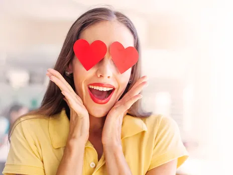 Durex 'covers' social media with Emojis