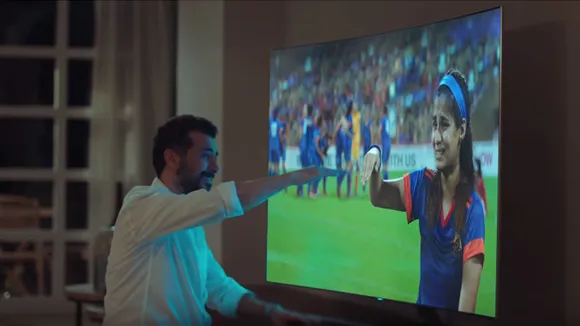 Samsung urges users to Feel the picture Feel the love